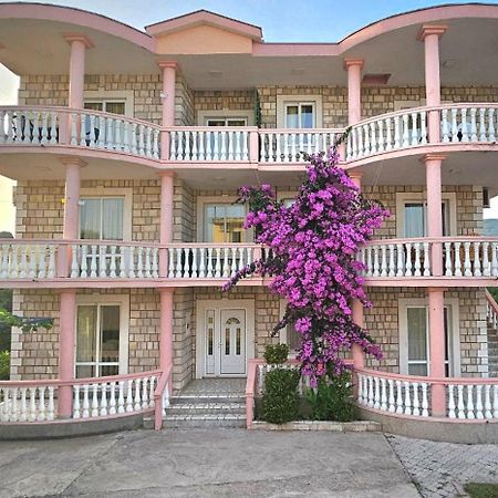 Kurt Apartaments Улцин Екстериор снимка