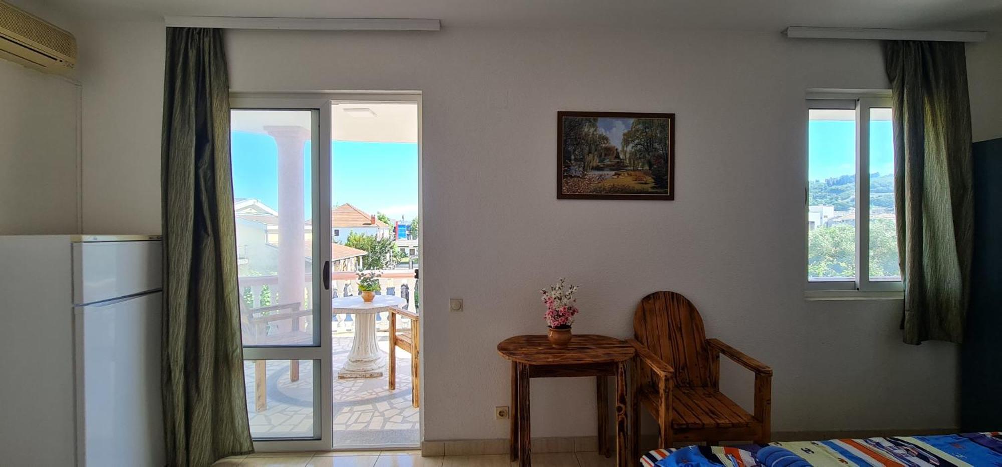 Kurt Apartaments Улцин Стая снимка