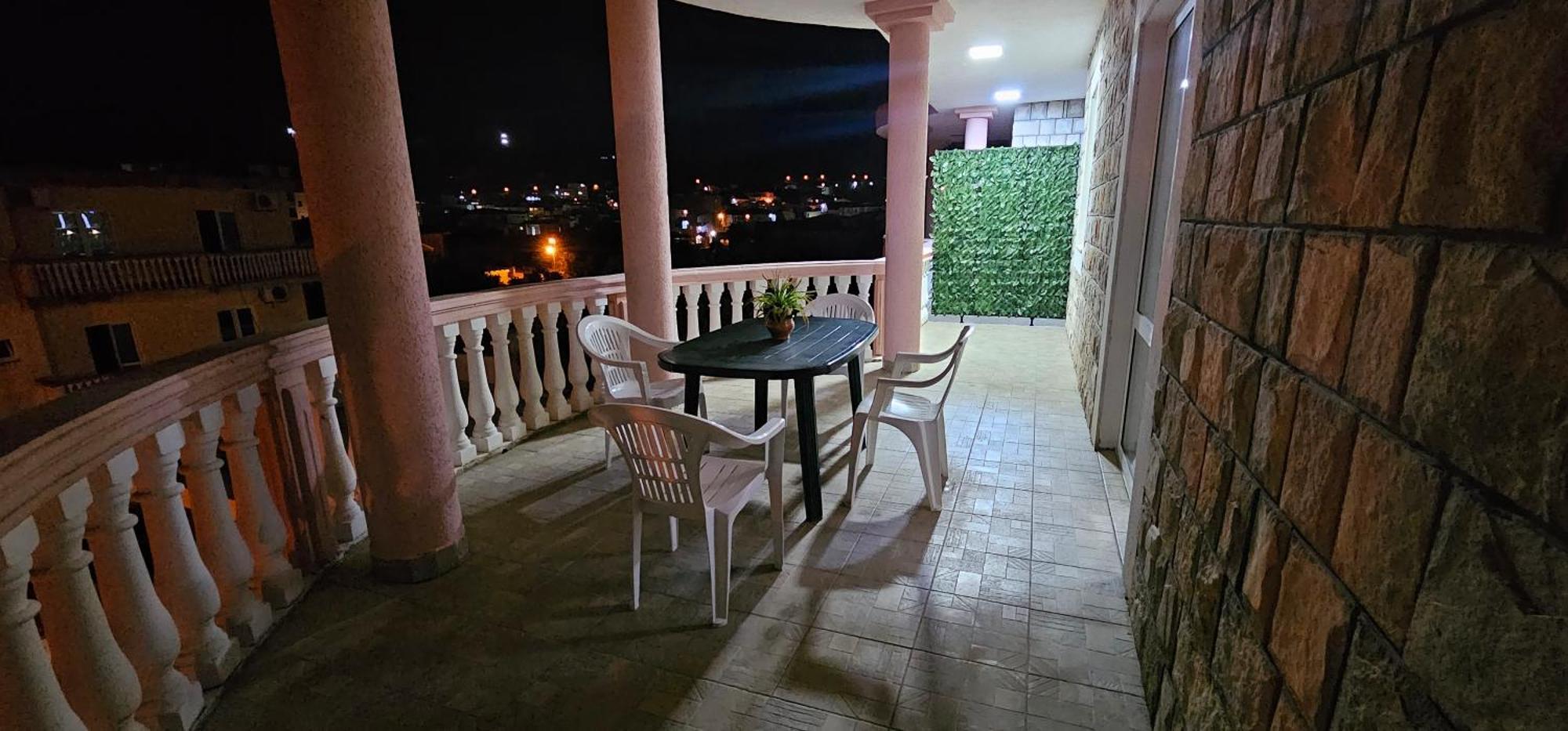 Kurt Apartaments Улцин Екстериор снимка